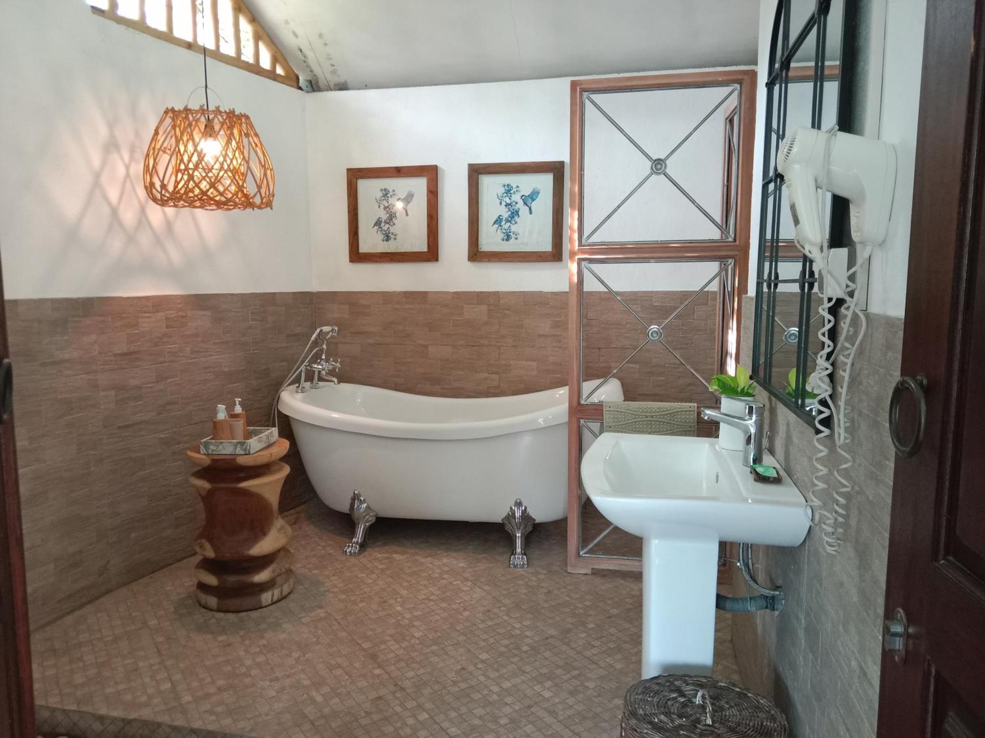Le Kekeri Villas Collection Mataram Exterior photo